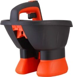 FUXTEC Strooier - Universele Handstrooier - Zoutstrooier - Kunstmeststrooier - Werkt Op Batterijen (geleverd Zonder Batterij) - FX-US270 7 FUXTEC Strooier - Universele Handstrooier - Zoutstrooier - Kunstmeststrooier - Werkt Op Batterijen (geleverd Zonder Batterij) - FX-US270 -Tuin Tools Verkoop 1131x1200