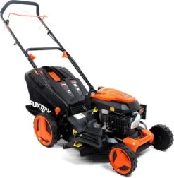 FUXTEC Grasmaaier Benzine - 46cm - Zelfrijdend / Zelftrekkend / Achterwielaandrijving - Mulchfunctie - Opvangbak 50L - FX-RM4646 16 FUXTEC Grasmaaier Benzine - 46cm - Zelfrijdend / Zelftrekkend / Achterwielaandrijving - Mulchfunctie - Opvangbak 50L - FX-RM4646 -Tuin Tools Verkoop 1174x1200 1