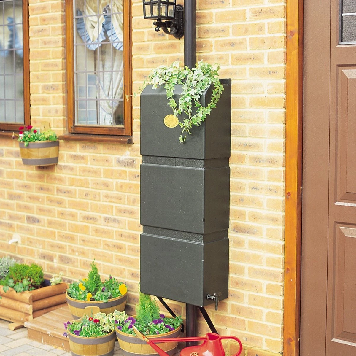 Prestige Regenton Grijs (waterton) 100L (incl. Kraantje En Aan De Wand/muur Te Bevestigen) 2 Prestige Regenton Grijs (waterton) 100L (incl. Kraantje En Aan De Wand/muur Te Bevestigen) - Image 2