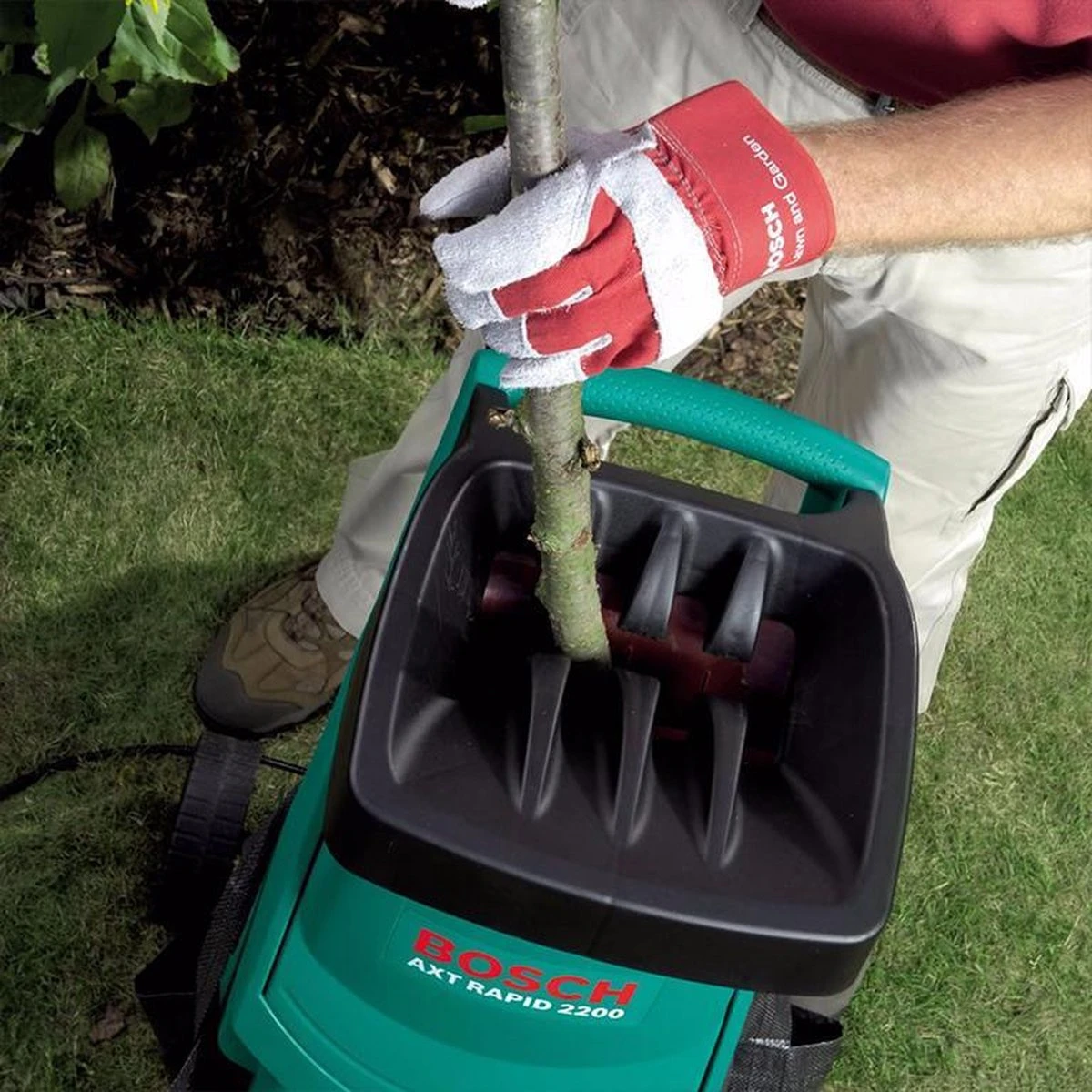 Bosch AXT Rapid 2200 Hakselaar - 2200 W - 90 Kg/u 4 Bosch AXT Rapid 2200 Hakselaar - 2200 W - 90 Kg/u - Image 4