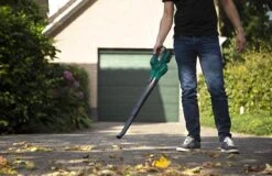 VONROC Accu Bladblazer – VPower 20V – 2 Standen – Max. Blaassnelheid 190km/u – Incl. Accu En Oplader -Tuin Tools Verkoop 1200x778 2