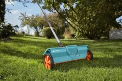 GARDENA Combisysteem Strooiwagen - 40 Cm Strooibreedte - Inhoud 3 Liter - Geschikt Voor 100m² 12 GARDENA Combisysteem Strooiwagen - 40 Cm Strooibreedte - Inhoud 3 Liter - Geschikt Voor 100m² -Tuin Tools Verkoop 1200x799 100