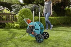 GARDENA - AquaRoll M CleverRoll Easy Slangenwagen - Maximaal 60 Meter - Inklapbare Zwengel -Tuin Tools Verkoop 1200x799 201