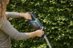 GARDENA - ComfortCut 50/18V-P4A Ready-To-Use Set - Heggenschaar -Tuin Tools Verkoop 1200x799 37