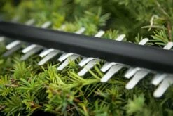 Bosch UniversalHedgeCut 18-50 Heggenschaar - Met 18 V Accu En Lader -Tuin Tools Verkoop 1200x800 101