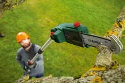 Bosch UniversalHedgePole 18 Heggenschaar Op Steel - Met 18 V Accu En Lader -Tuin Tools Verkoop 1200x800 21