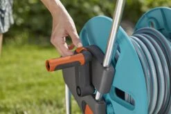 GARDENA - AquaRoll M CleverRoll Easy Slangenwagen - Maximaal 60 Meter - Inklapbare Zwengel -Tuin Tools Verkoop 1200x800 290