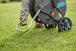 GARDENA - AquaRoll L CleverRoll L Easy Set Slangenwagen - Maximaal 50 Meter - Verstelbare Handgreep 13 GARDENA - AquaRoll L CleverRoll L Easy Set Slangenwagen - Maximaal 50 Meter - Verstelbare Handgreep -Tuin Tools Verkoop 1200x800 303