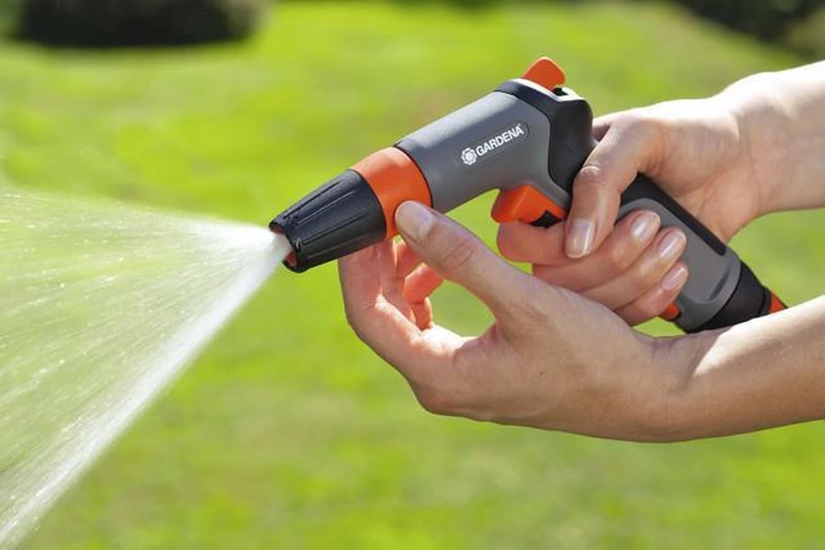 GARDENA - Classic Reinigingspistool - Spuitpistool - Traploos Instelbaar 13 GARDENA - Classic Reinigingspistool - Spuitpistool - Traploos Instelbaar - Image 13
