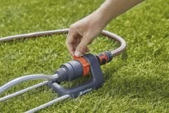 GARDENA - Zwenksproeier Aqua S - Tuinsproeier - 90 Tot 220 M² -Tuin Tools Verkoop 1200x800 375