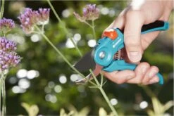 GARDENA - Classic B/S Bypass - Snoeischaar - Ø 20mm - 25 Jaar Garantie 13 GARDENA - Classic B/S Bypass - Snoeischaar - Ø 20mm - 25 Jaar Garantie -Tuin Tools Verkoop 1200x800 6