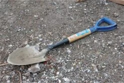 Silverline Mini Spade Met Ronde Kop En Houten Schacht - 70 Cm 10 Silverline Mini Spade Met Ronde Kop En Houten Schacht - 70 Cm -Tuin Tools Verkoop 1200x803