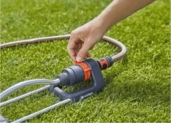 GARDENA - Zwenksproeier Aqua S - Tuinsproeier - 90 Tot 220 M² -Tuin Tools Verkoop 1200x867 1