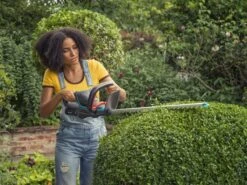 GARDENA - ComfortCut 50/18V-P4A Ready-To-Use Set - Heggenschaar -Tuin Tools Verkoop 1200x899 1