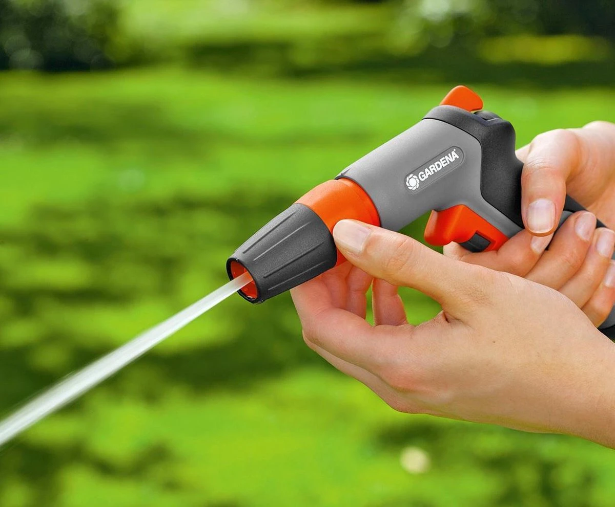 GARDENA - Classic Reinigingspistool - Spuitpistool - Traploos Instelbaar 2 GARDENA - Classic Reinigingspistool - Spuitpistool - Traploos Instelbaar - Image 2