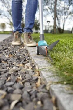 GARDENA Comfort Grasschaar - Op Steel 20 GARDENA Comfort Grasschaar - Op Steel -Tuin Tools Verkoop 799x1200 17