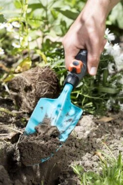 GARDENA Combisystem Bloemenschepje - Werkbreedte 7 Cm - 25 Jaar Garantie 24 GARDENA Combisystem Bloemenschepje - Werkbreedte 7 Cm - 25 Jaar Garantie -Tuin Tools Verkoop 799x1200 28