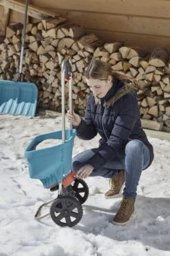 GARDENA Strooiwagen XL Strooikar - 800m2 - 18 Liter 14 GARDENA Strooiwagen XL Strooikar - 800m2 - 18 Liter -Tuin Tools Verkoop 799x1200 38