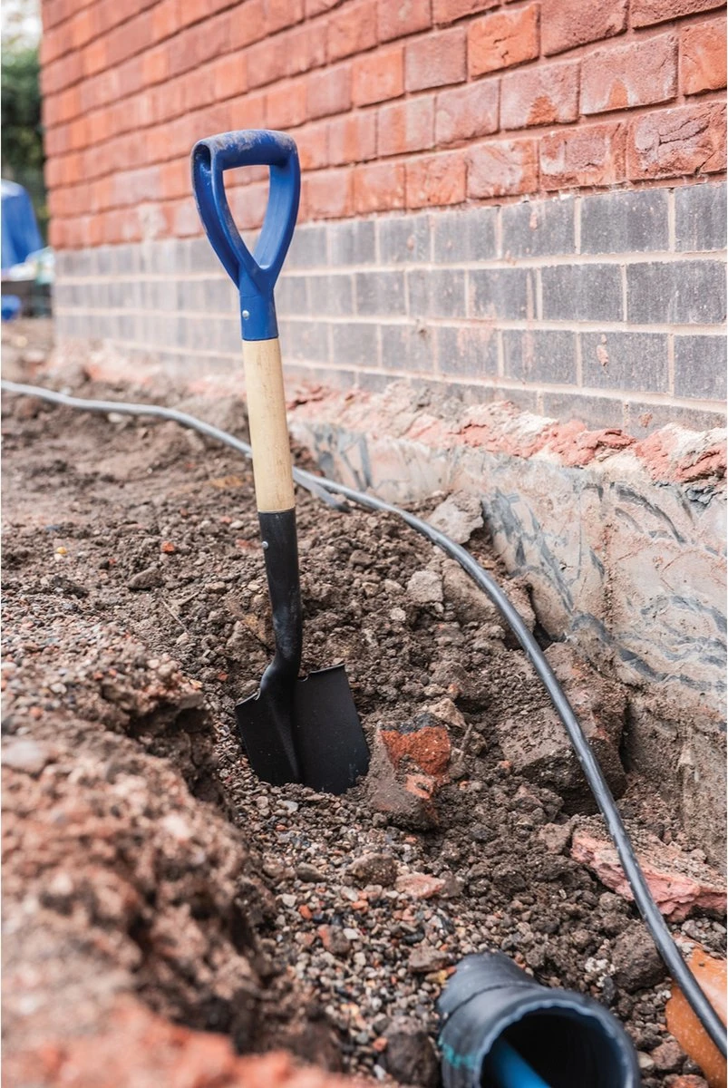 Silverline Mini Spade Met Ronde Kop En Houten Schacht - 70 Cm 3 Silverline Mini Spade Met Ronde Kop En Houten Schacht - 70 Cm - Image 3