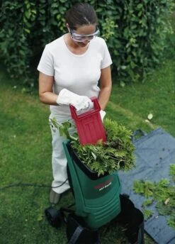 Bosch AXT Rapid 2200 Hakselaar - 2200 W - 90 Kg/u 11 Bosch AXT Rapid 2200 Hakselaar - 2200 W - 90 Kg/u -Tuin Tools Verkoop 862x1200 1