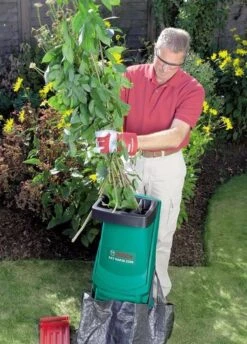 Bosch AXT Rapid 2200 Hakselaar - 2200 W - 90 Kg/u 12 Bosch AXT Rapid 2200 Hakselaar - 2200 W - 90 Kg/u -Tuin Tools Verkoop 862x1200 2